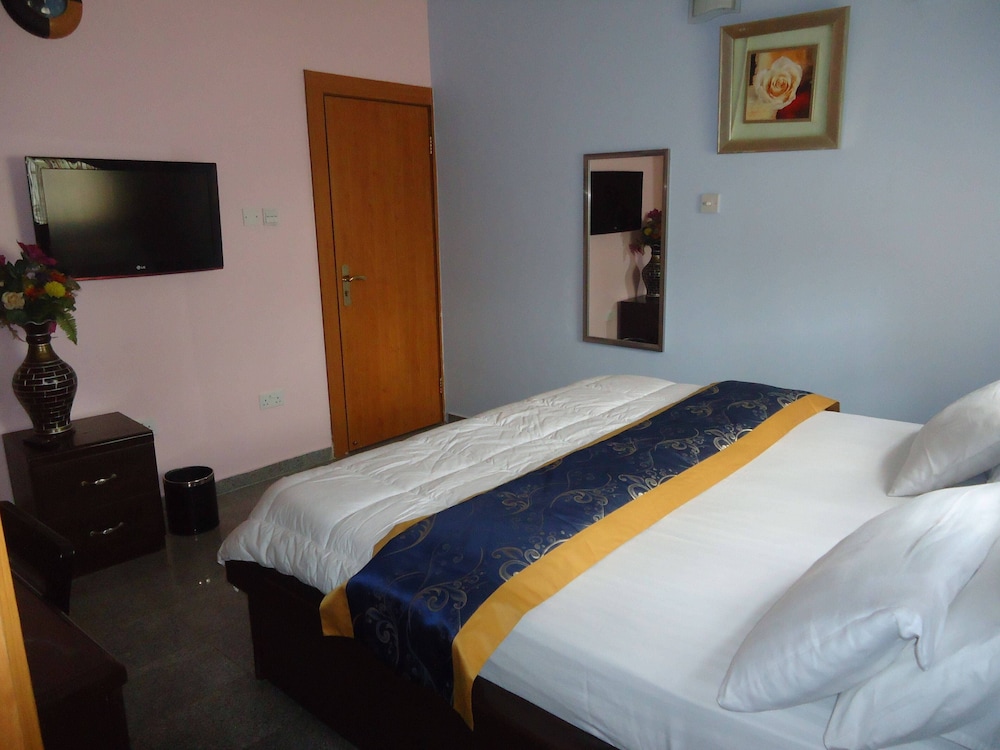 Standard Room - Photo 1