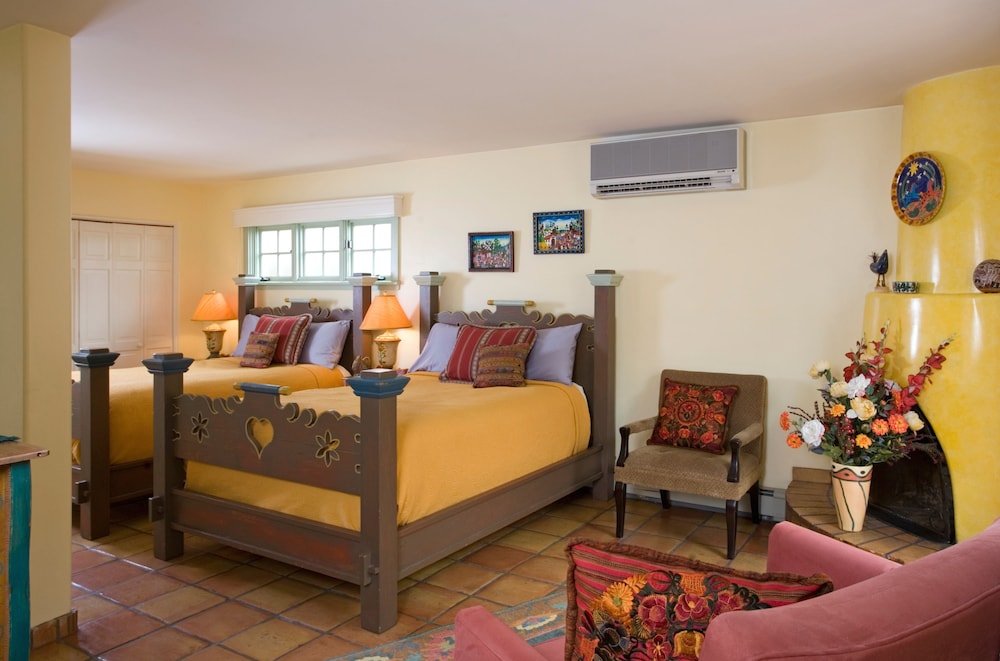Room, 1 King Bed with Sofa bed photo 1