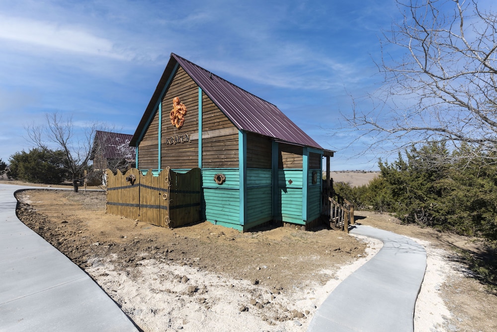 Deluxe Cabin photo 2