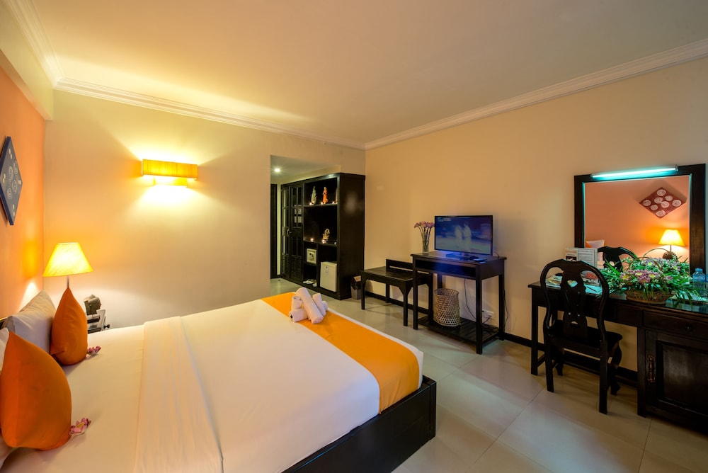 Superior Double or Twin Room - Photo 9