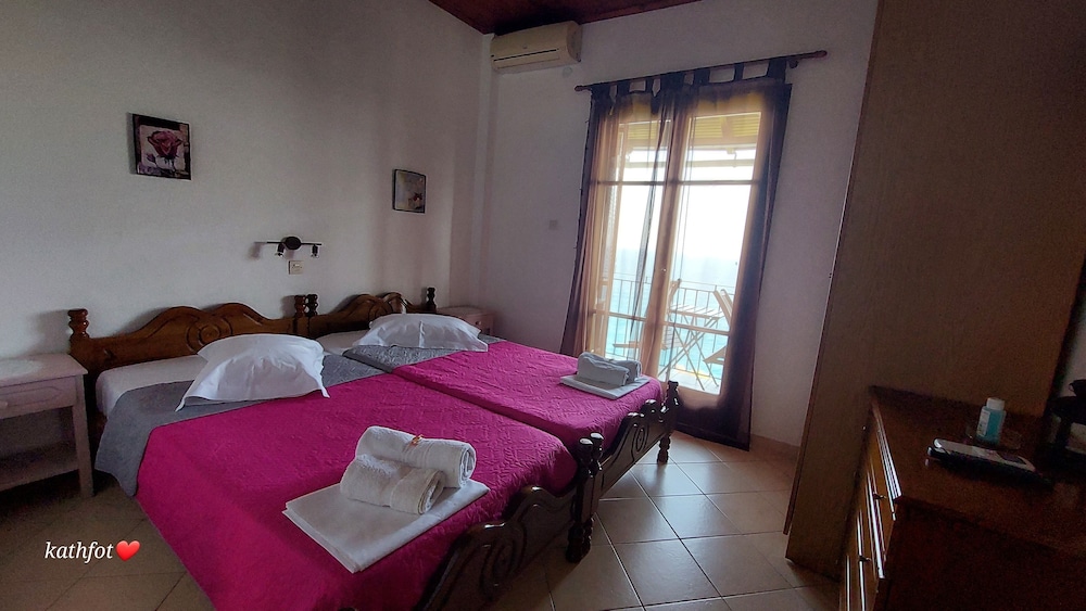 Family Apartment, Multiple Beds, Sea View photo 3