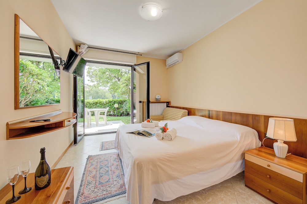 Family Apartment, 1 Bedroom (Casa Perla)