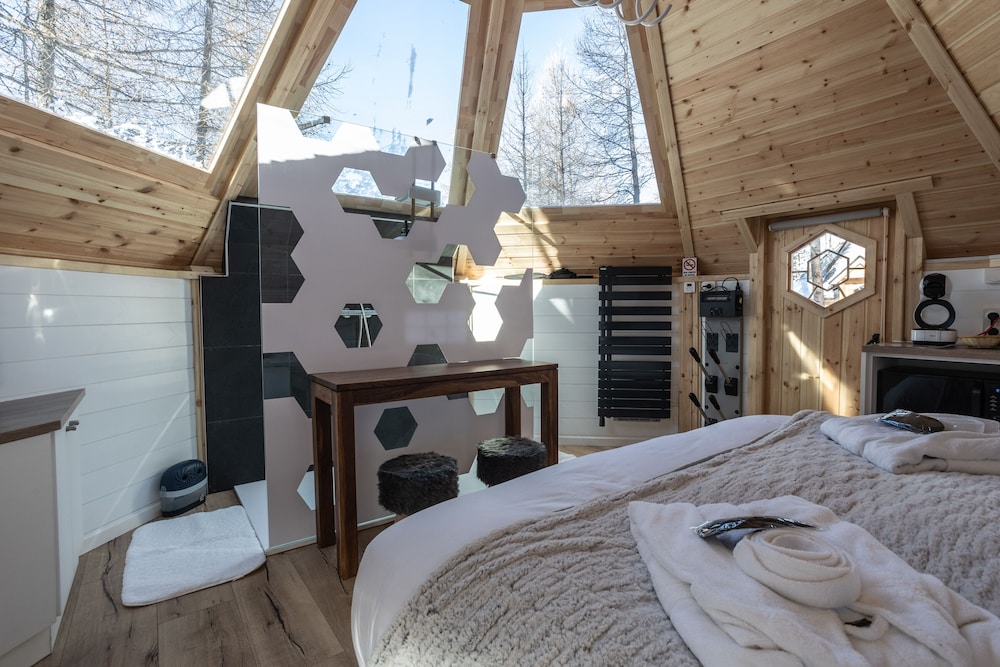 Kota Finlandais au Milieu des Arbres photo 3