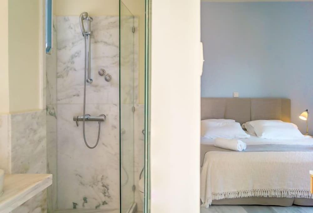Suite, Sea View photo 3