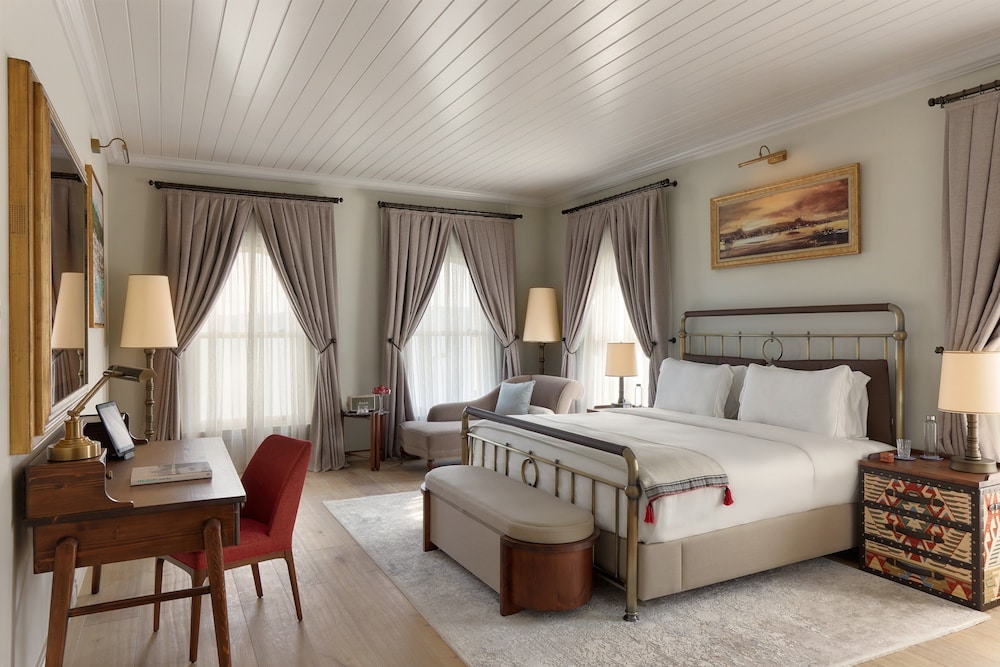 Bosphorus Deluxe Room