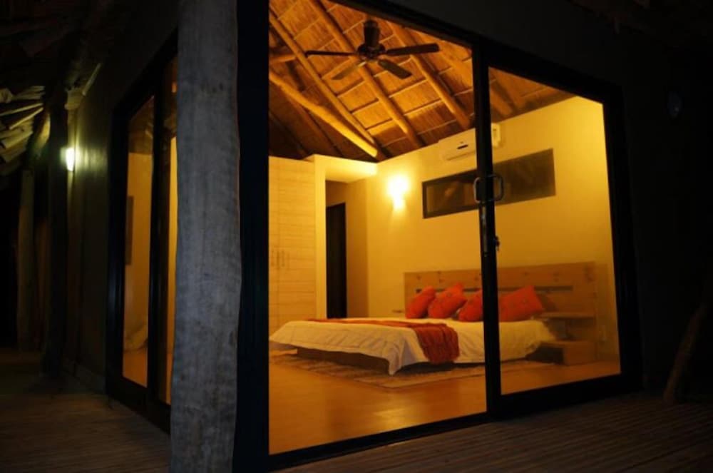 Deluxe Villa photo 2