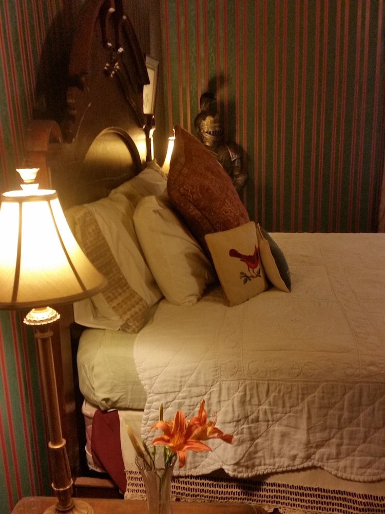 Deluxe House, 1 Queen Bed, Garden View photo 1