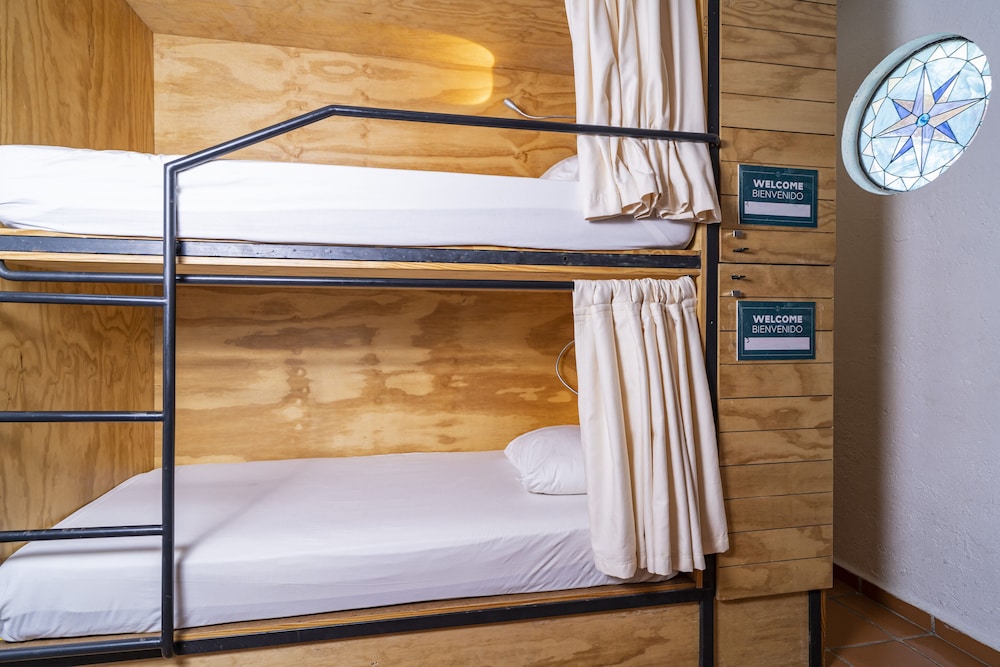Dortoir Partagé, dortoir mixte (6 Bed )