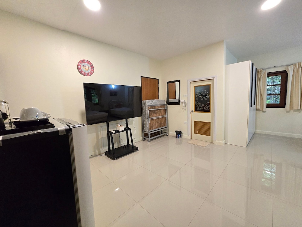 Superior Twin Room - Photo 8