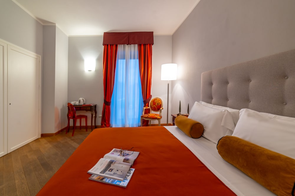 Superior Room, 1 Queen Bed, City View