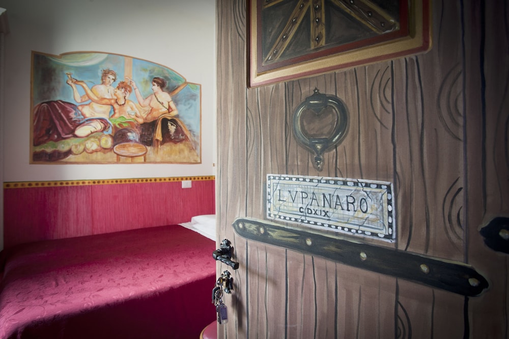 Standard Single Room - Photo 1