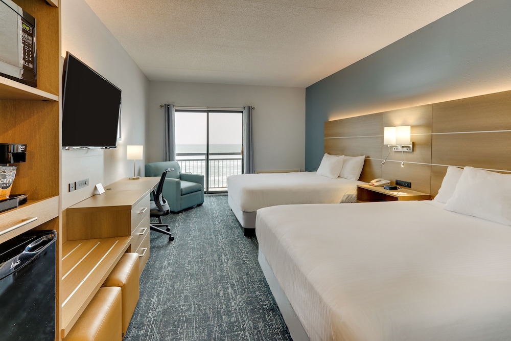 Deluxe Room, 2 Queen Beds, Balcony, Bay View