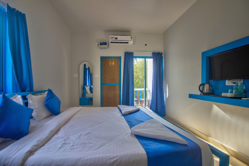 Deluxe Room - Photo 7