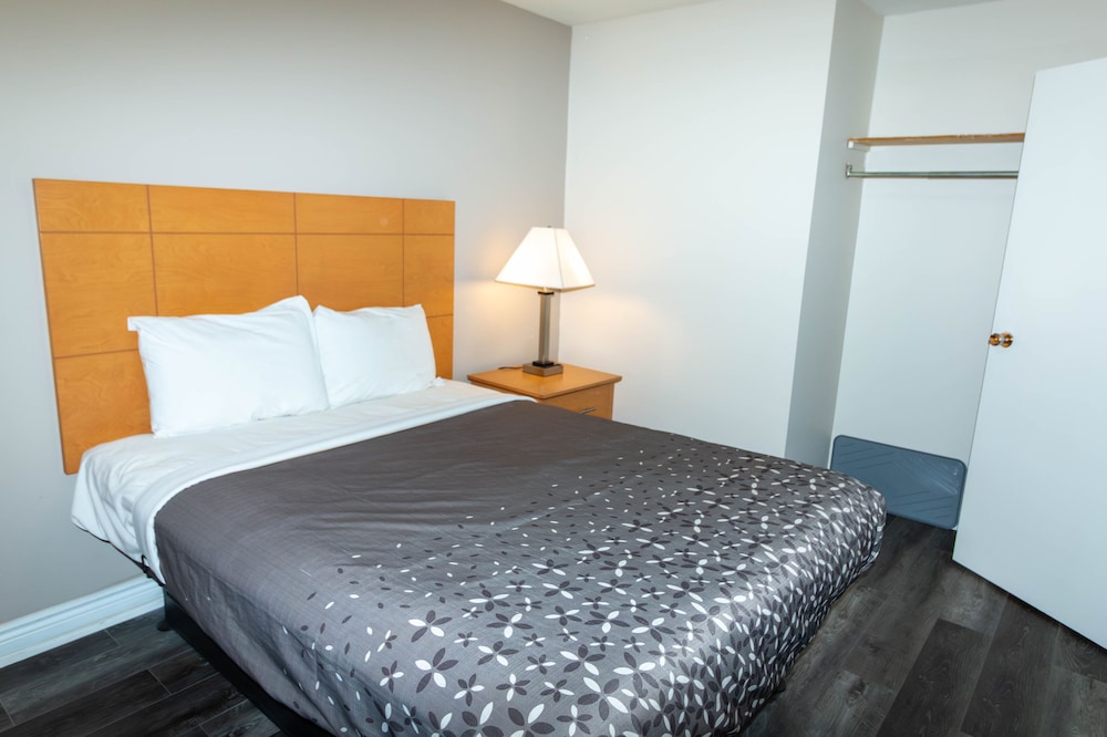Economy Suite photo 2