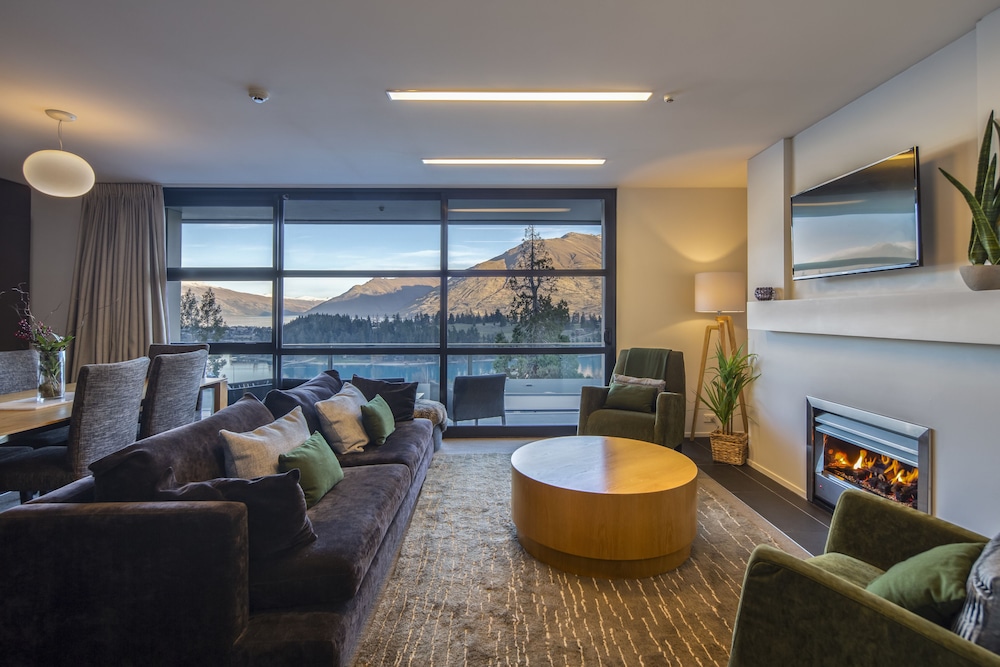 Apartment, 2 Bedrooms, Fireplace, Mountain View