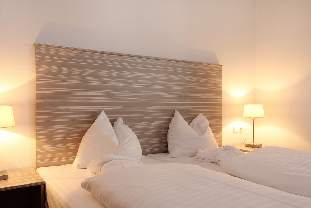 Comfort Apartment, 2 Bedrooms, Balcony (Incl. 163 Eur Cleaning Fee) photo 2