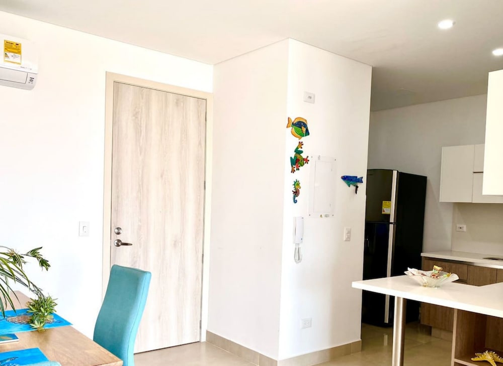 Basic Apartment photo 2