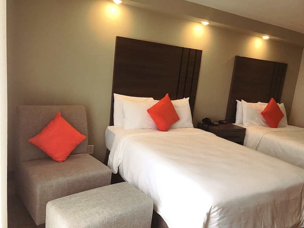 Deluxe Room, 2 Double Beds, Non Smoking