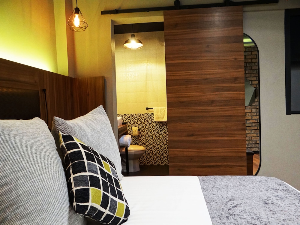 Grand Room - Photo 2