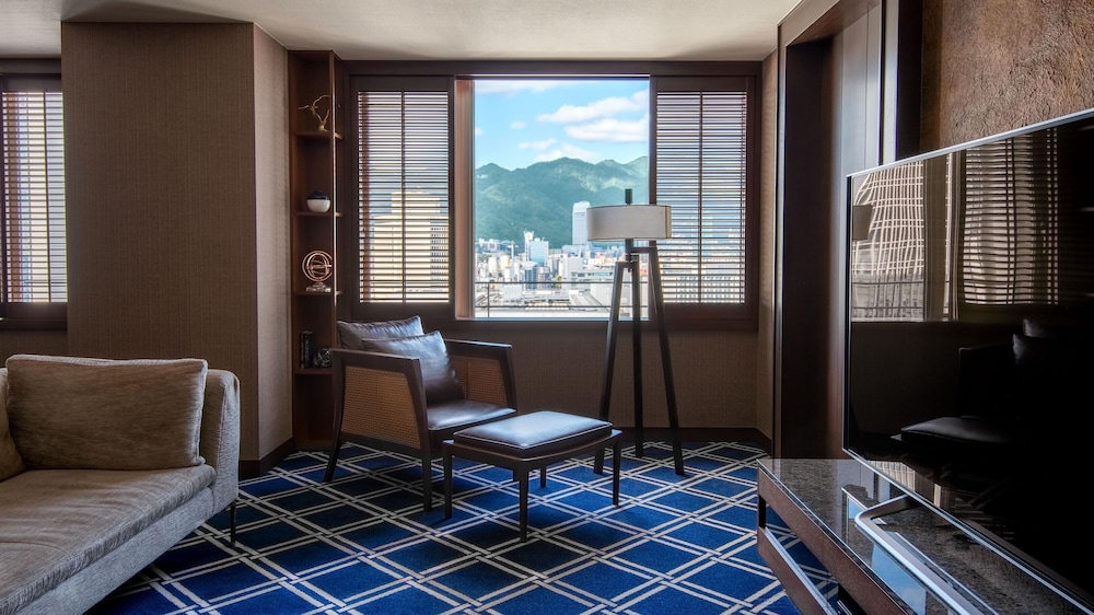 King Suite, Non Smoking - Photo 10