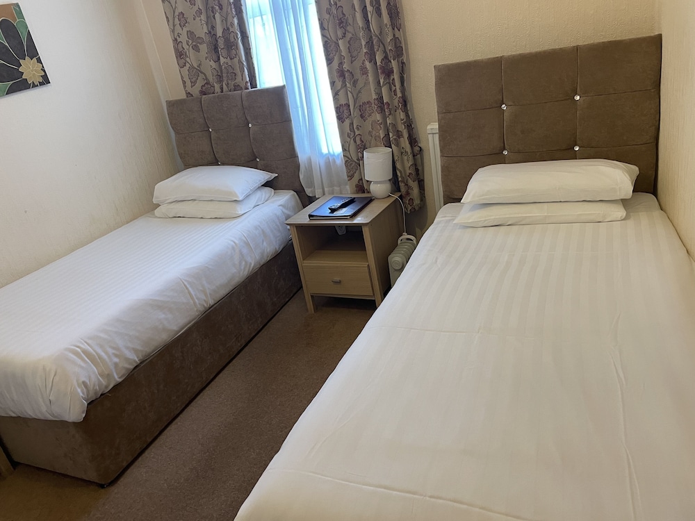 Twin Room, Ensuite - Photo 2