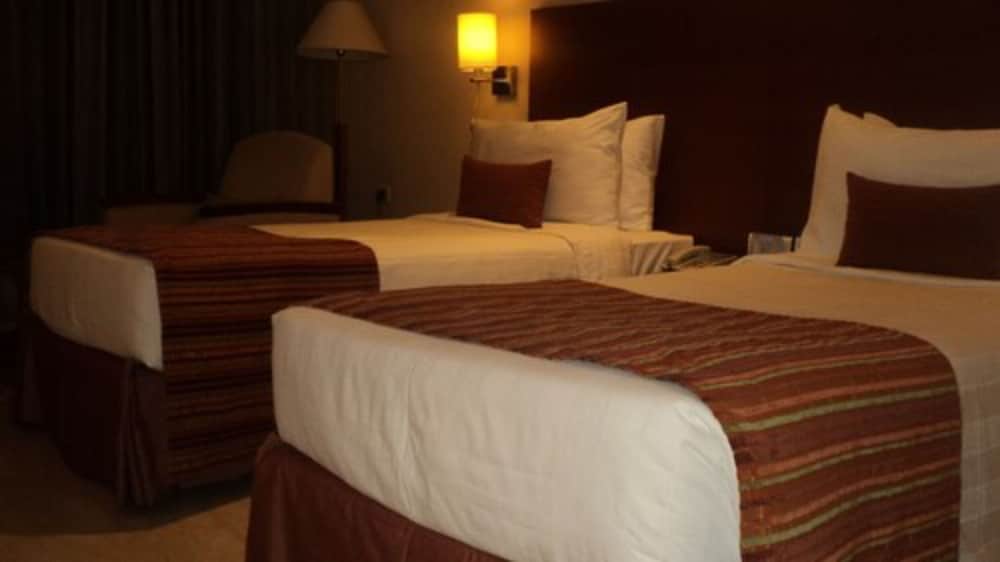 Deluxe Room (Deluxe Twin Room) - Photo 4