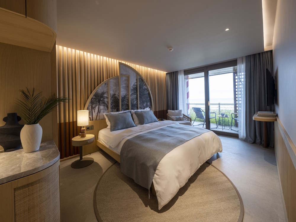 Premium Room Sea View - Photo 2
