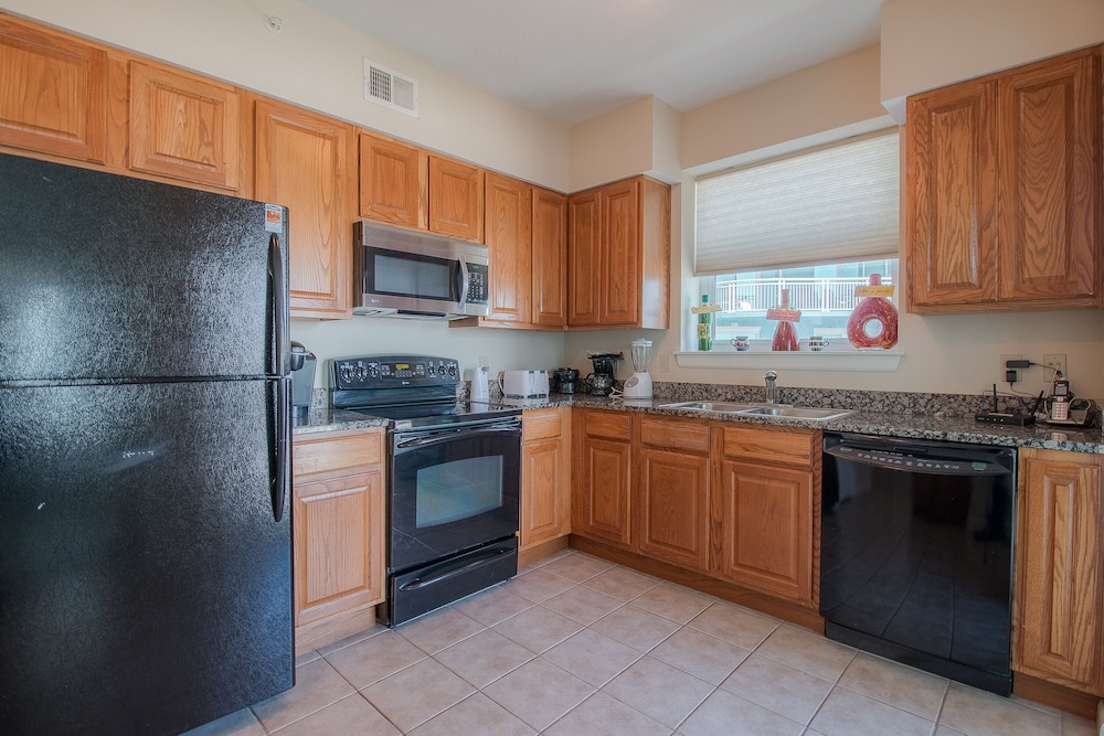 Condo, Multiple Beds, Balcony, Beach View photo 3