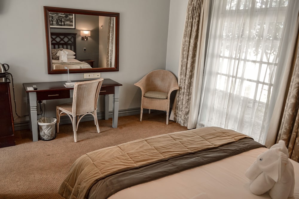 Standard Twin Room - Photo 7