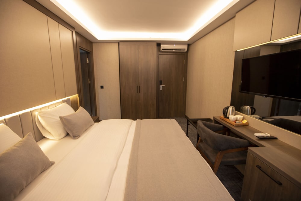 Grand Double Room photo 1