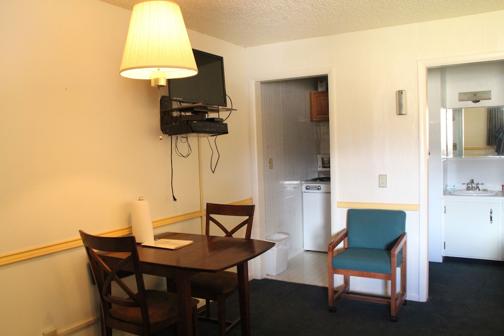 Fireweed #17 - (Motel Room, Downstairs w/ Kitchenette)