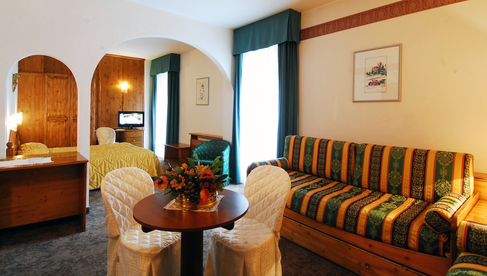 Superior Quadruple Room, Mountain View photo 1
