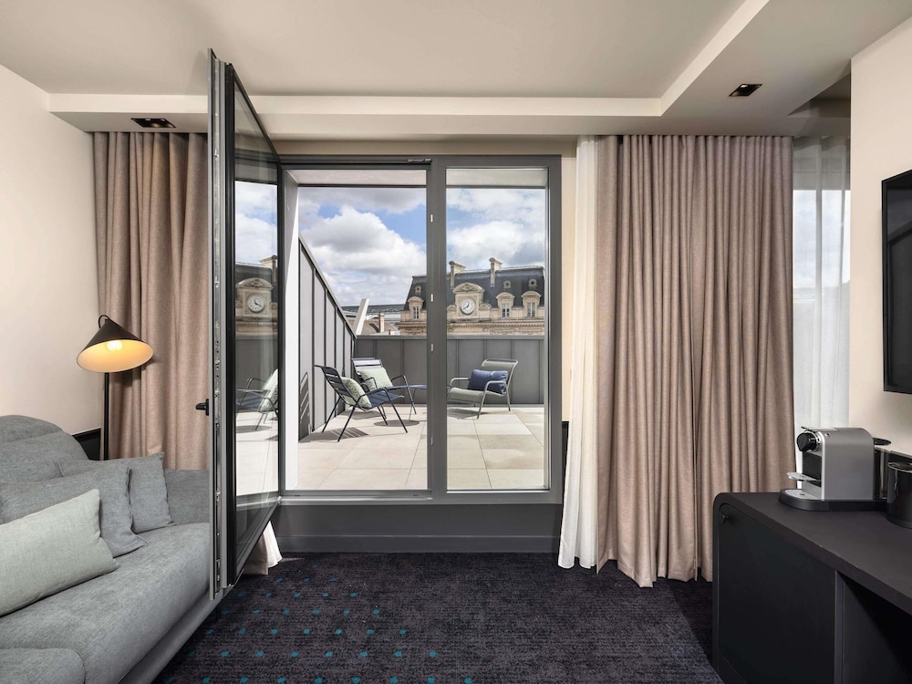 Junior Suite, 1 King Bed with Sofa bed, Terrace - Photo 1