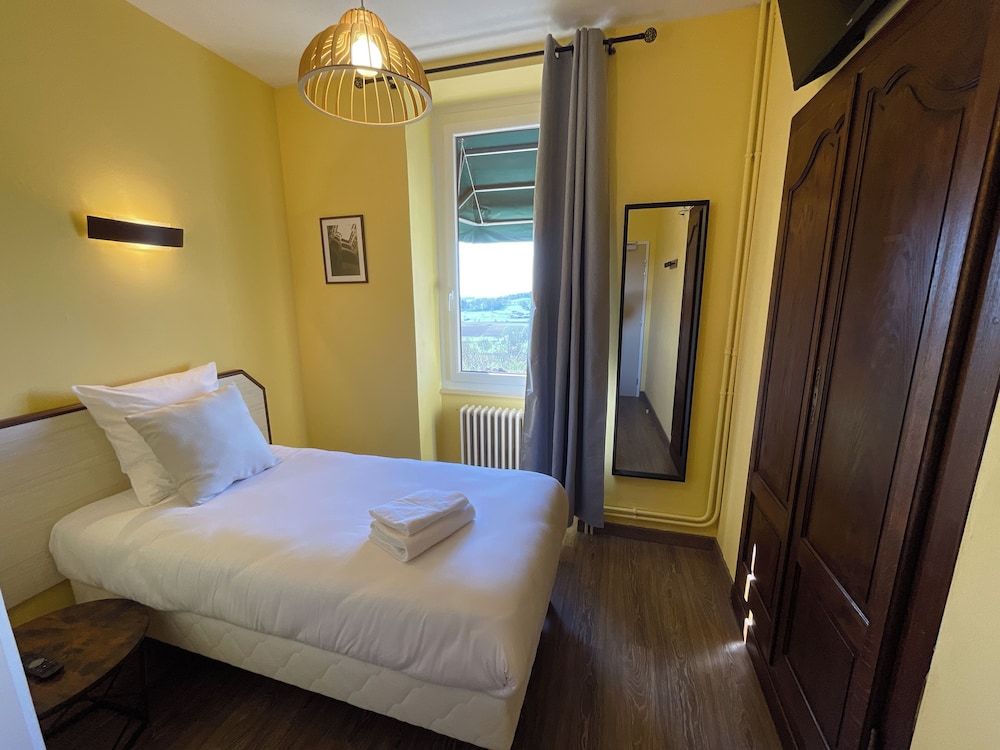 Economy Single Room, Hill View