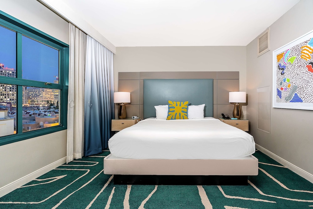 Suite, 1 King Bed with Sofa bed, City View - Photo 2