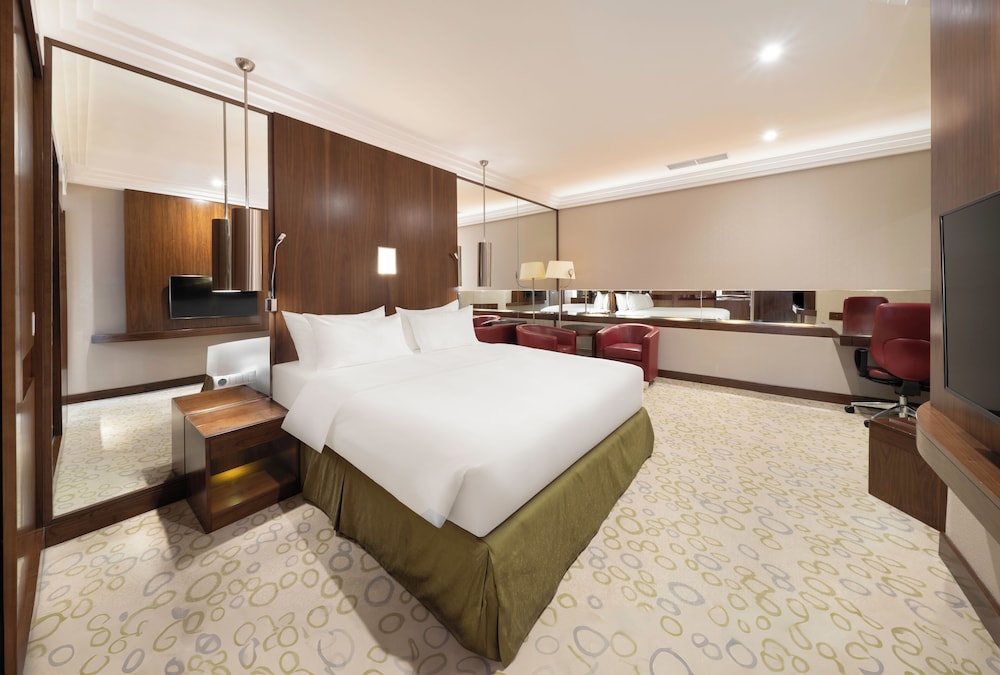 Deluxe Suite - Photo 3