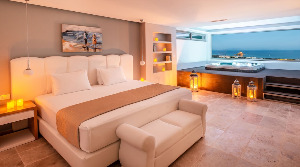 Deluxe Suite, Sea View