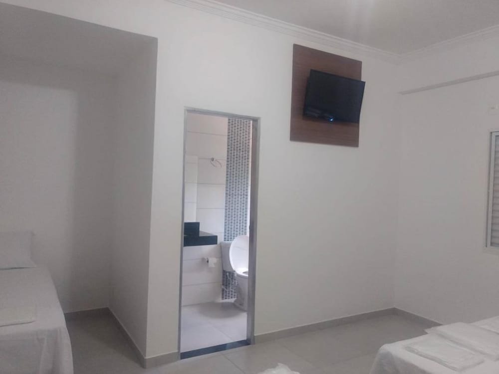 Basic Double Room photo 3