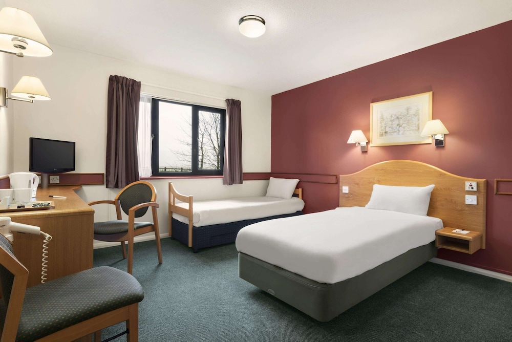 Room, 2 Twin Beds, Accessible, Non Smoking (Mobility) - Photo 1