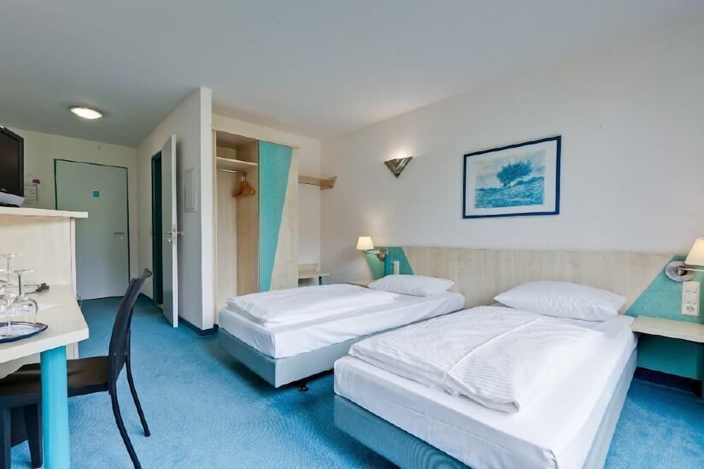 Standard Double or Twin Room photo 2