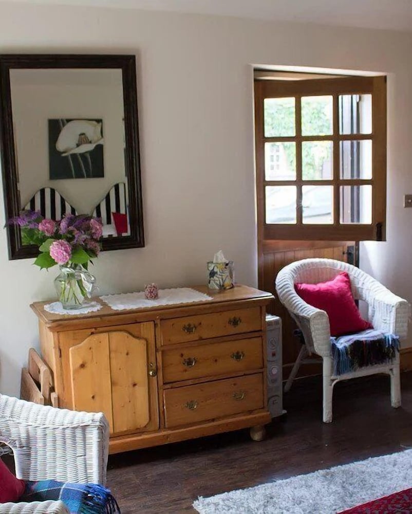 Double or Twin Room (Grooms Cottage) photo 2