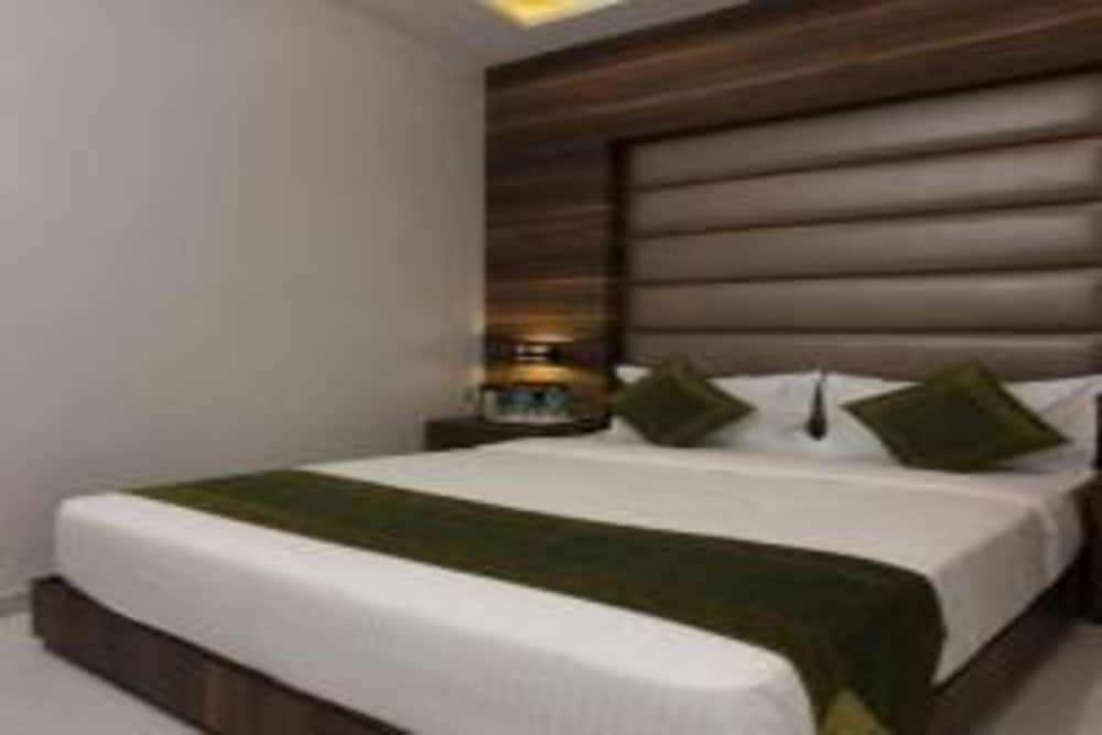 Super Deluxe Room - Photo 4