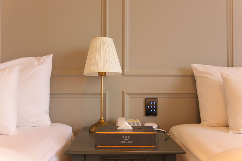 Royal Suite (Private pool fee per night required on spot) - Photo 20