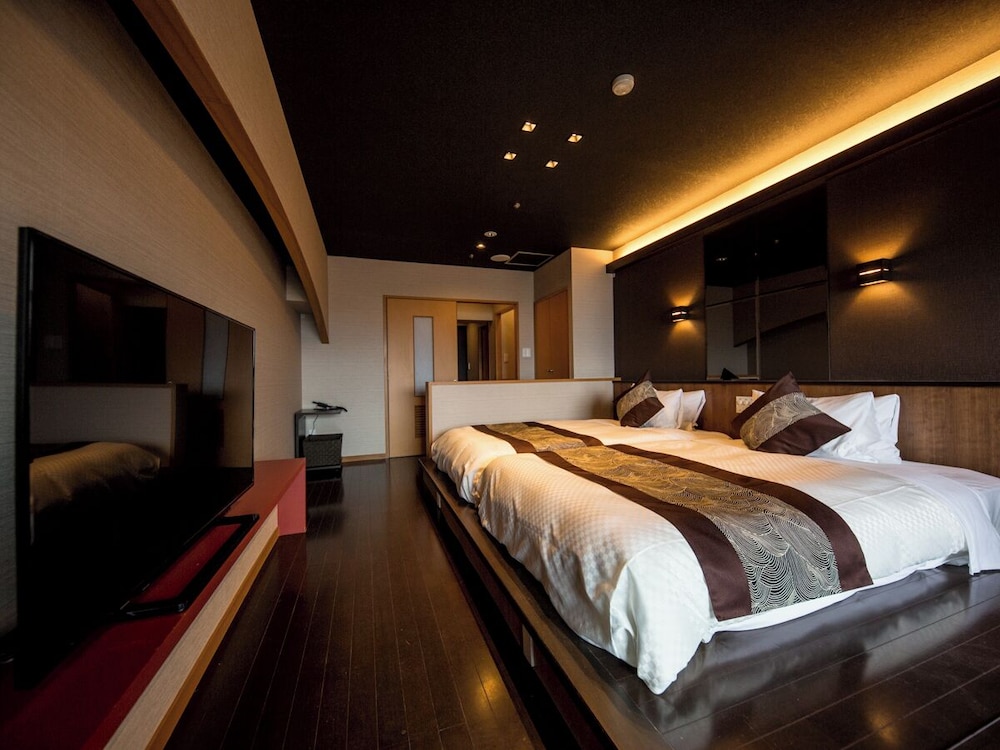 Japanese Twin Room [Japanese-Western Room + Veranda] Non Smoking photo 1