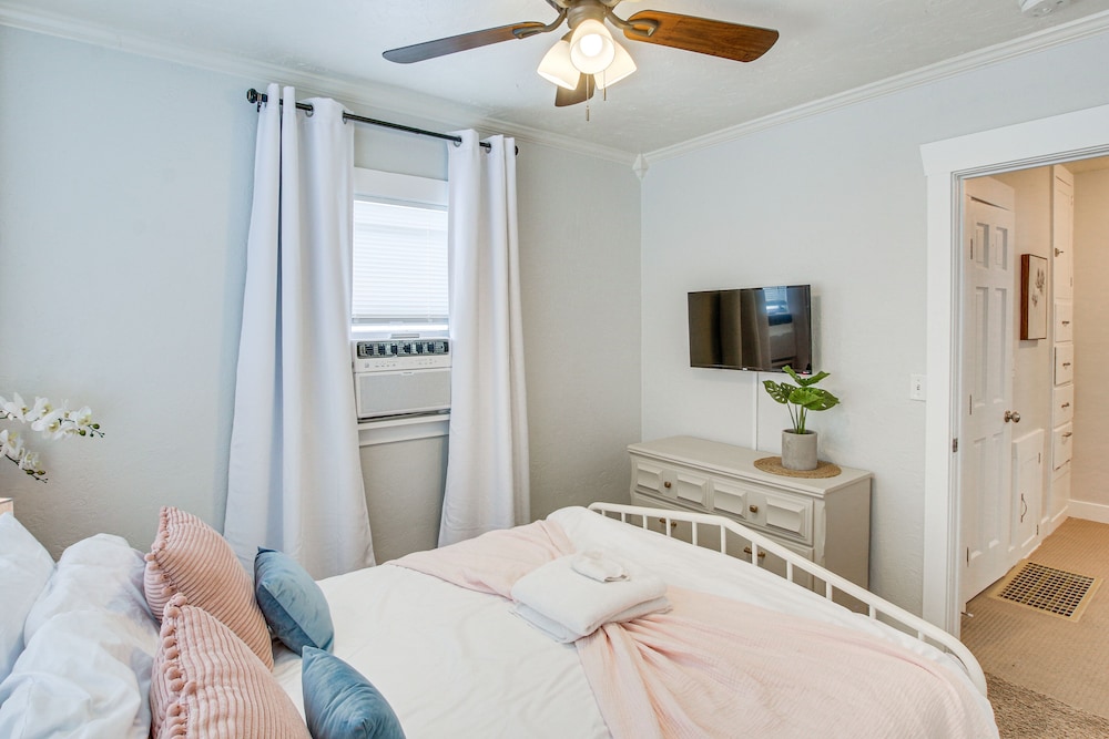 House (2 Bedrooms) photo 1