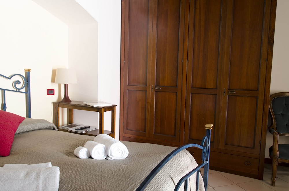 Quadruple Room, Courtyard View photo 2
