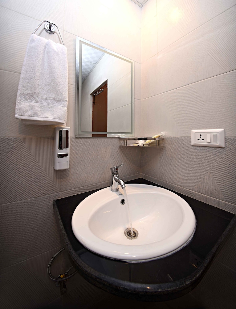 Comfort Triple Room - Photo 12