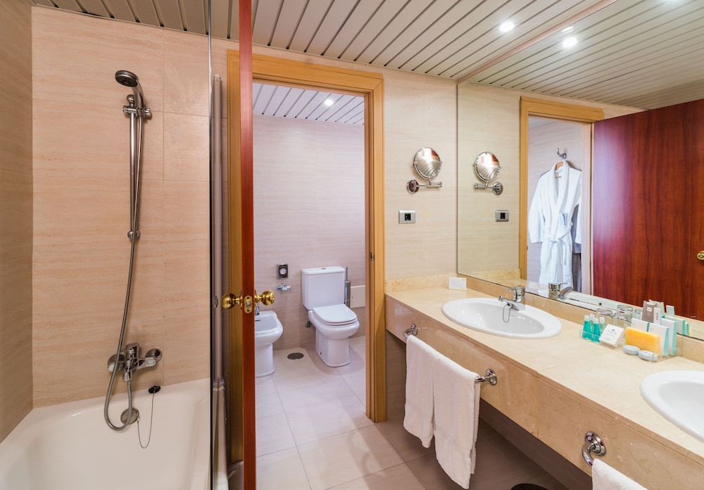 Superior Room, Beach View (3 Adults)