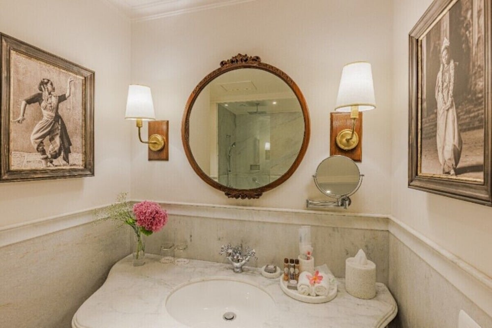 Premium Suite - Photo 4