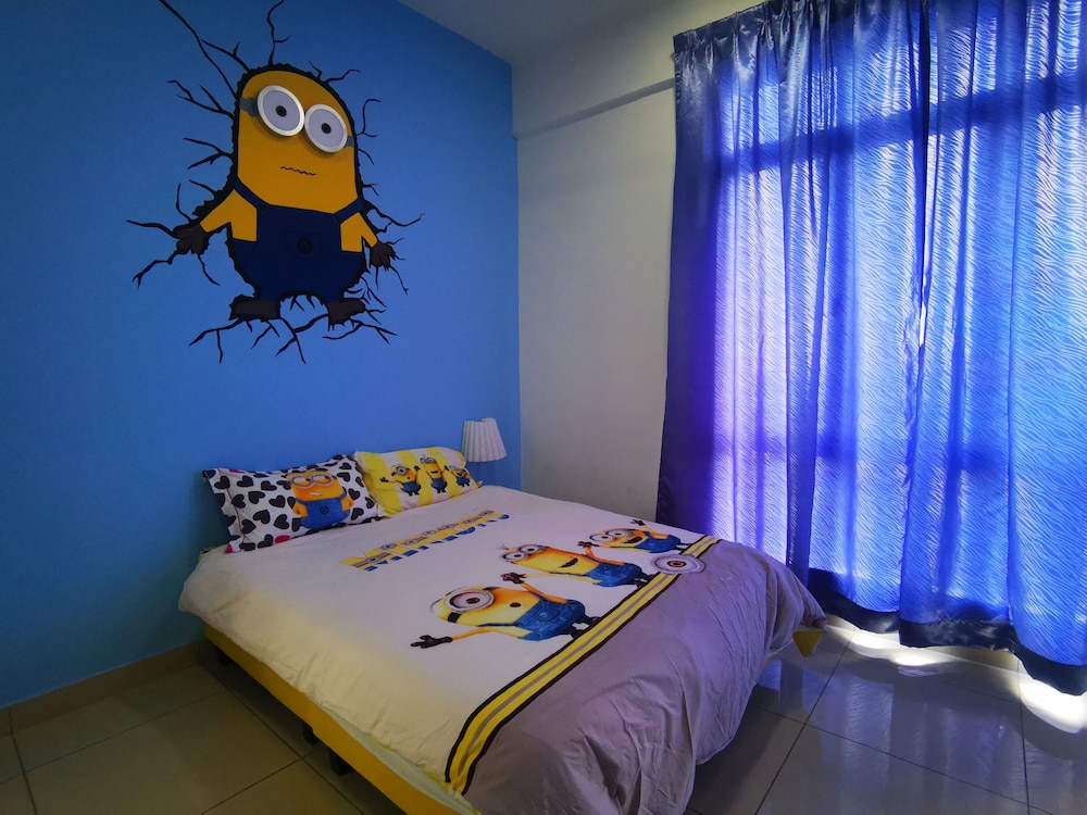 4 Bedroom Apartment photo 2